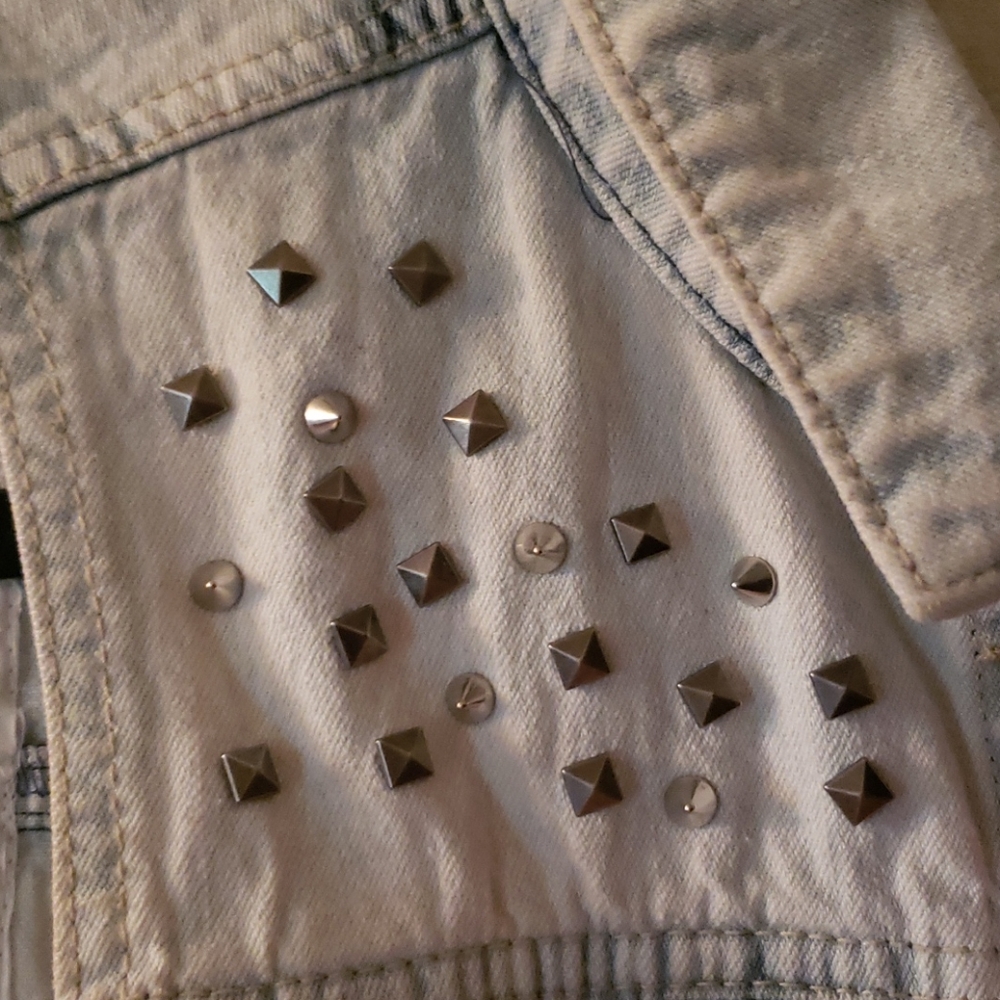 Jean Vest - Picture 2 of 2
